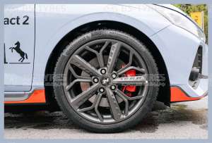 BFGoodrich Urban Terrain T/A 235/60 R18 107V
