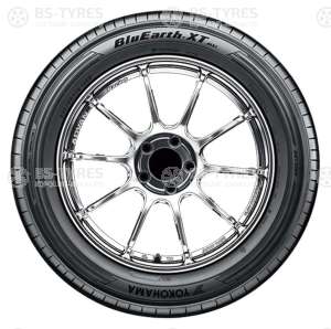 Yokohama BluEarth-XT AE61 SUV 215/70 R16 100H